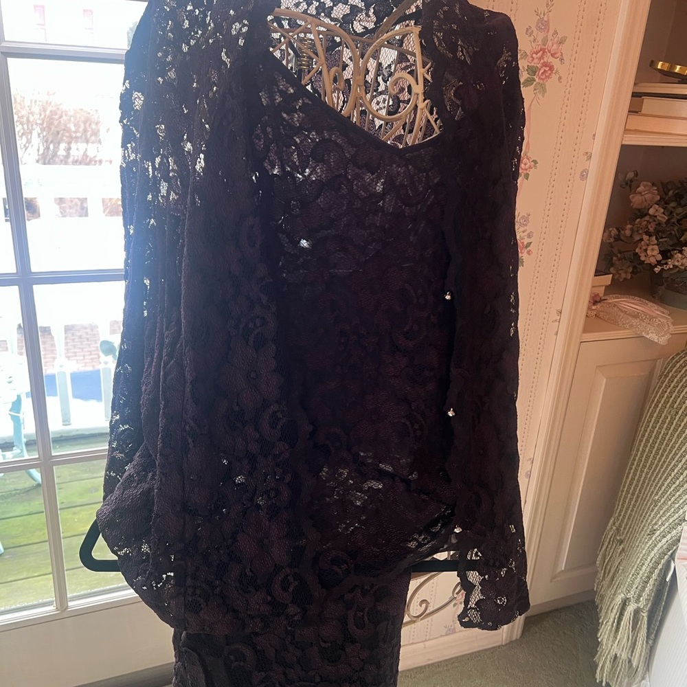 Elegant Lace 3 piece camisole , jacket and skirt in Deep plum/purple